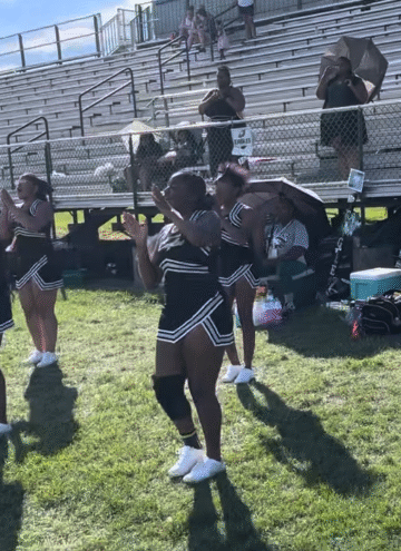 Eastpointe Eagles Cheer Leaders